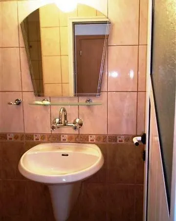 Tony Gæstehus